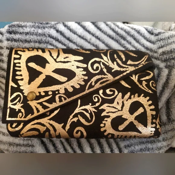 🌟 HP 🌟 NWOT Beautiful Virgins, Saints & Angels Jewelry Pouch Or ID Pouch - Picture 2 of 6